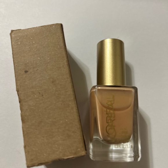 Sold Out L'Oreal nail polish discontinued #310 Versailles Romance (neutral) - Picture 7 of 8